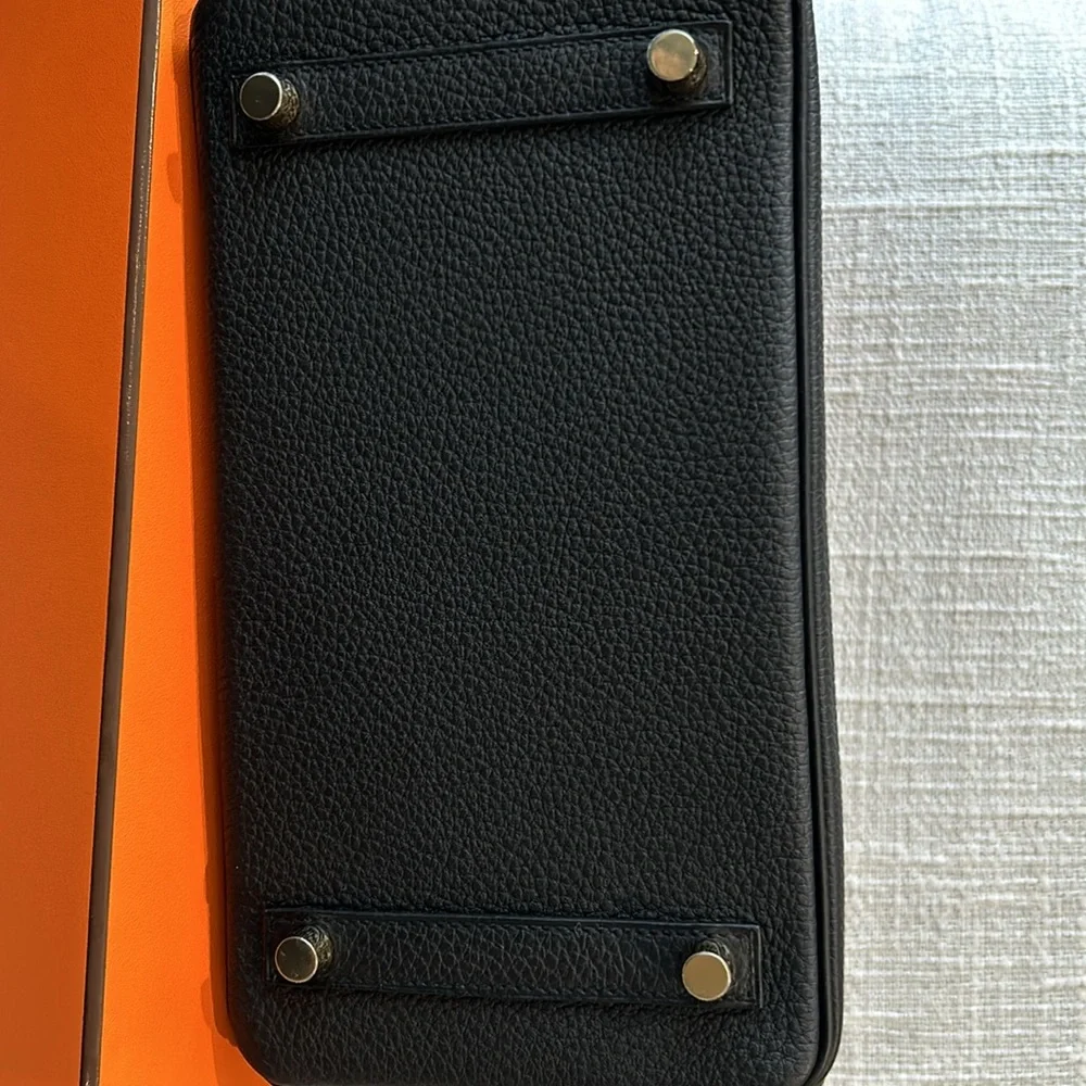 Brand new hermes Birkin 25 black gold hardware 2024 - Picture 4 of 10